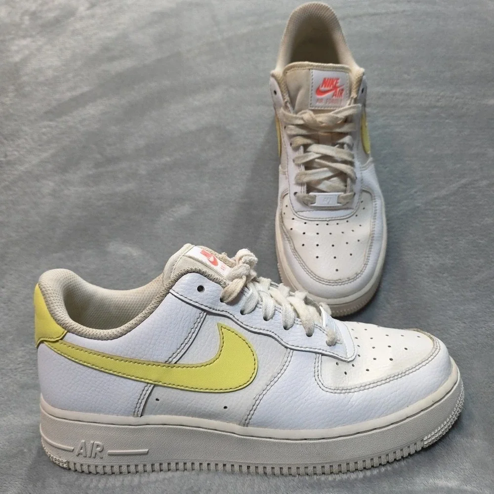 Size‎ 8.5 - Nike Air Force 1 '07 White Light Citron W